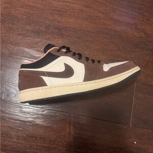 Nike Men's Brown and Cream Sneakers